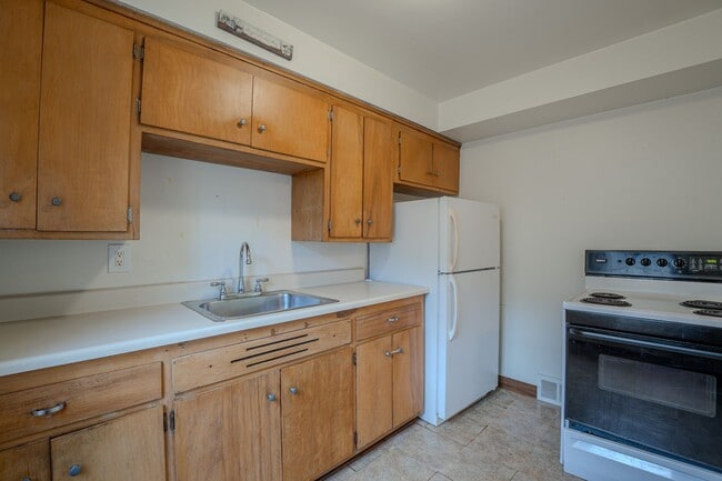 Photo - 4204 N Olsen Ave Unit 2