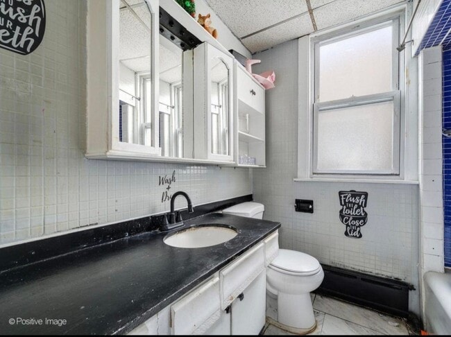 Photo - 6423 N Leavitt St Unit 2s