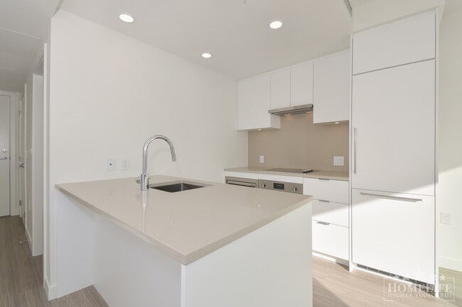 Photo - Modern Studio Condo at The Flamingo – Bran... Unit 2103