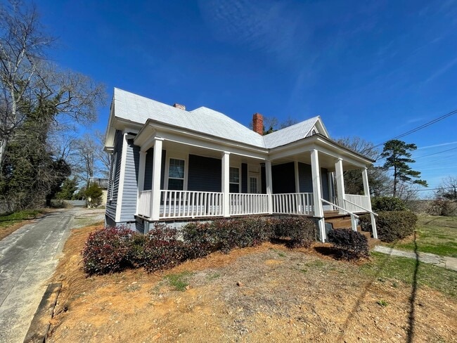 Photo - 3/1 House in South Rome $1295