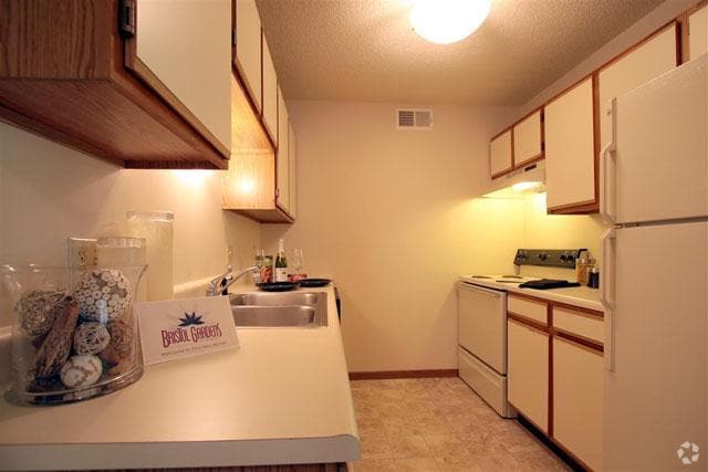 Kitchen - Bristol Gardens