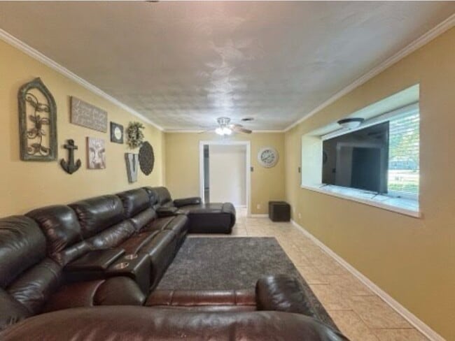 Photo - 509 Light St