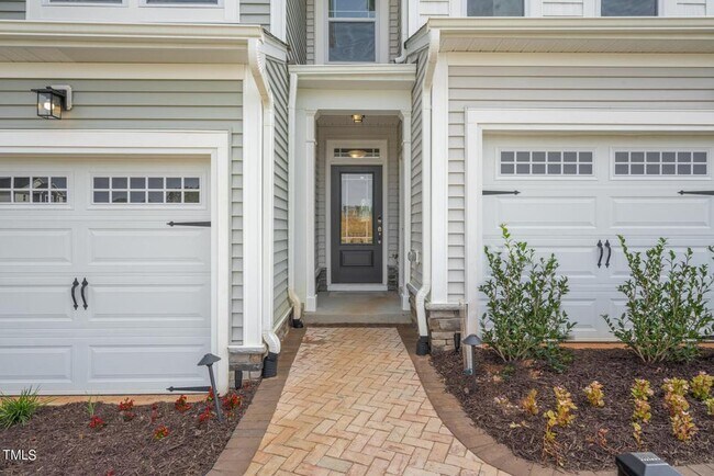 Photo - 111 Lennei Ln