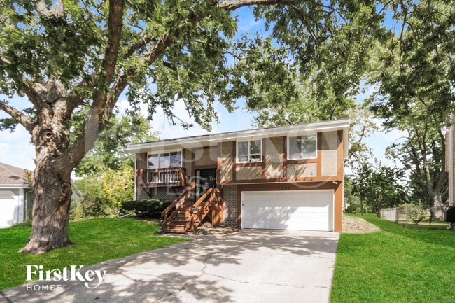1838 Ashwood Ln