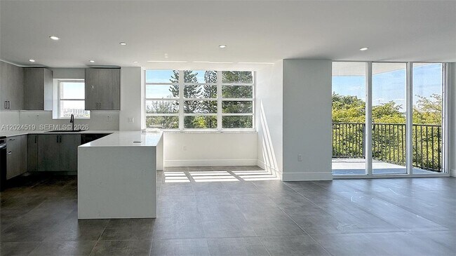 Photo - 2780 NE 183rd St Unit 701