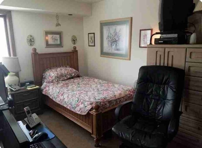 Photo - 892 N State Rd 149