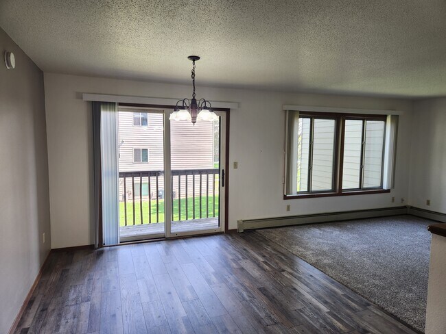 Photo - 5401 W 56th St