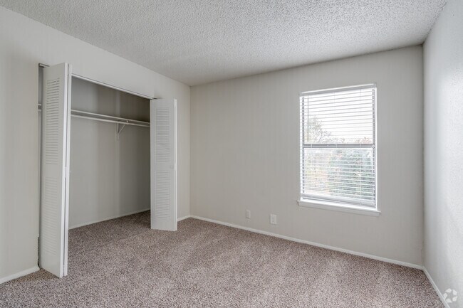 2BR, 1BA - 923SF - FIrst Bedroom