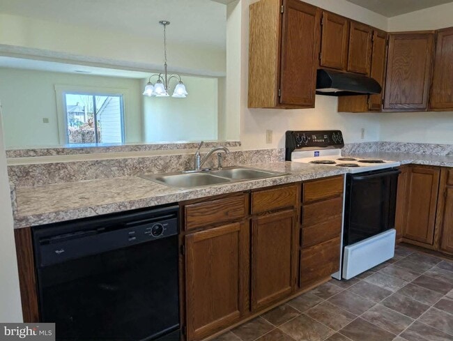 Photo - 105 Equestrian Dr