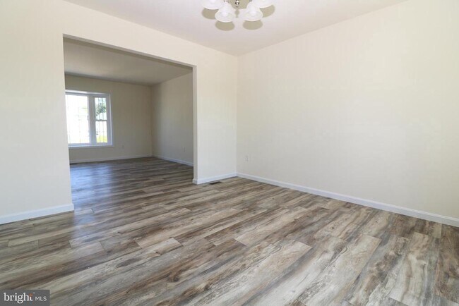 Photo - 72 Filbert Dr