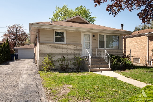 Building Photo - 9416 80th Ct