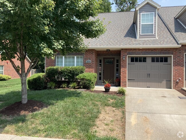 Building Photo - 3018 Whitland Crossing Dr Rental