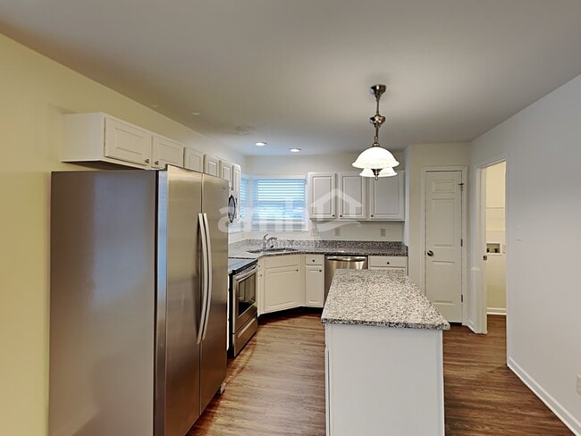 Photo - 1544 Mallard Cir W