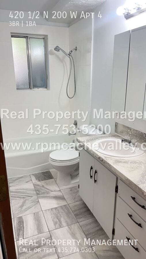 Photo - 420 1/2 N 200 W Apt 4-