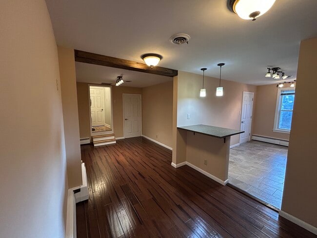 Photo - 147 Barrett St Unit 1