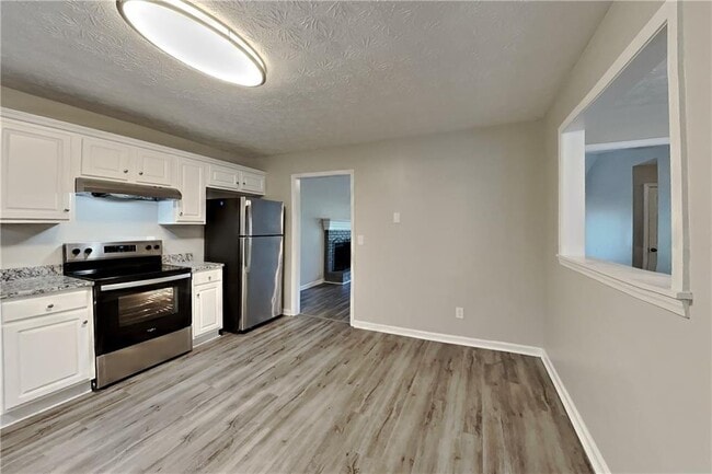 Photo - 399 Charesa Ln
