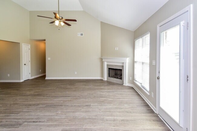 Photo - 6667 Kentbrook Dr