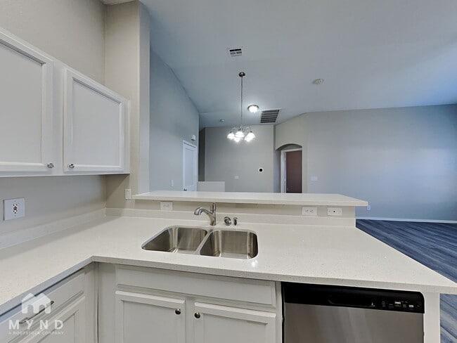 Photo - 1633 Lefty Garcia Way