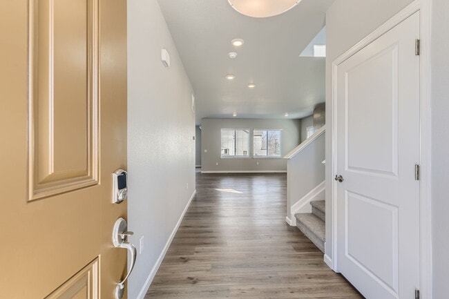 Photo - 10856 Hayloft St