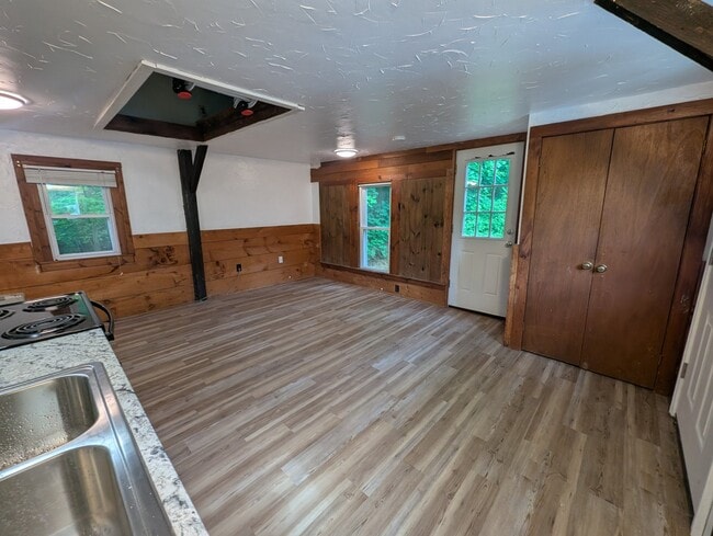 Photo - 23 Francestown Rd Unit Apt 3