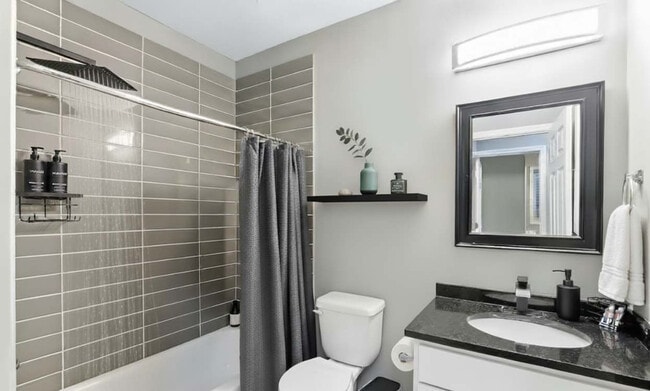 Photo - 2424 Lyndale Ave S Unidad ID1310908P