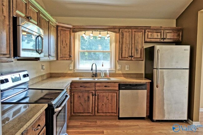 Photo - 10131 Shades Rd SE