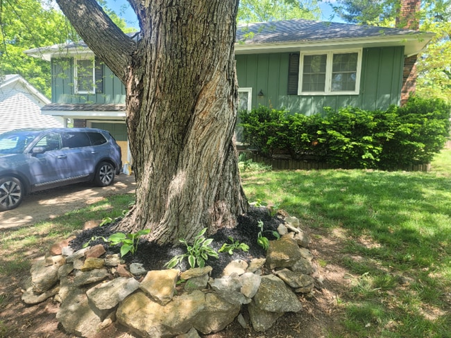 Photo - 1633 N Rogers St