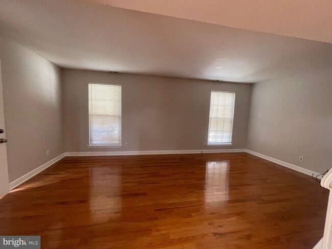 Photo - 4 Brookview Dr