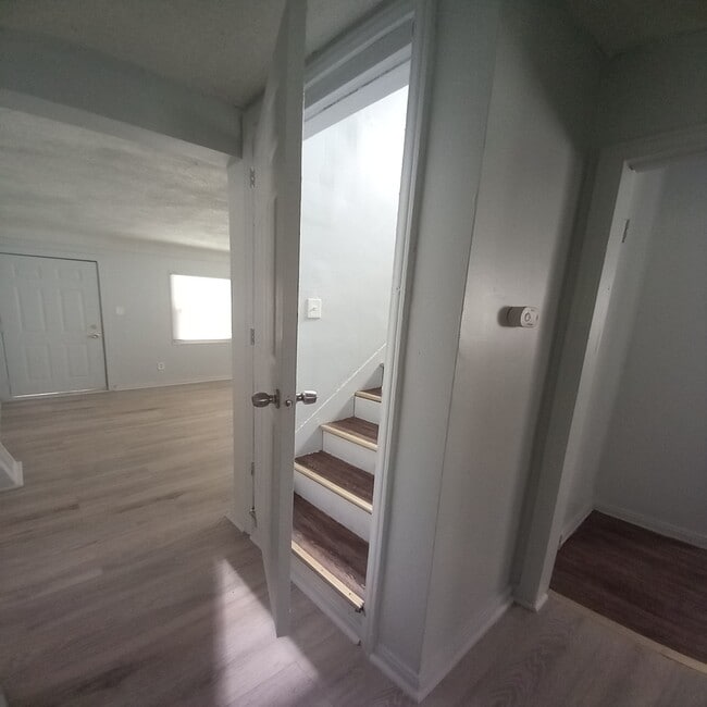 Photo - 9221 Burt Rd