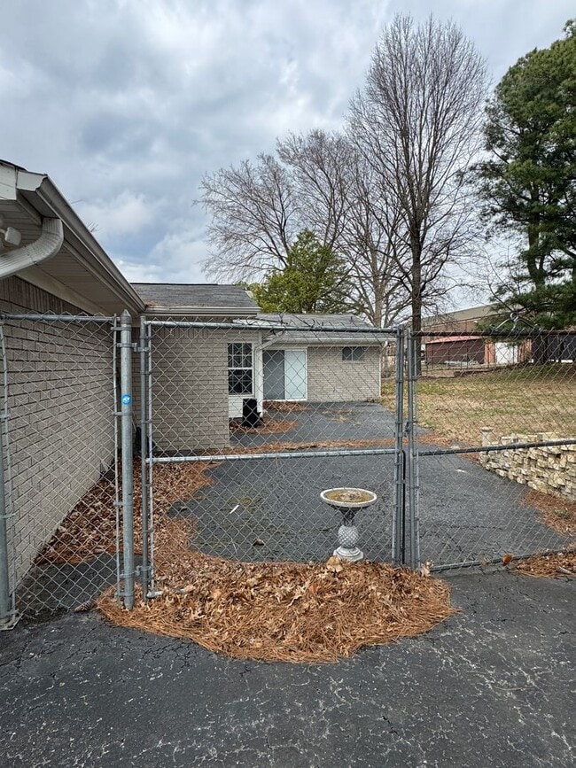 Photo - Incredible 4 Bed / 2 Bath updated Home, Available Now!