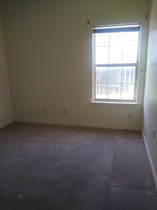 Photo - 415 Valley Mills Dr