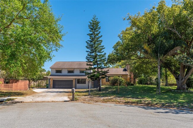 Photo - 1983 Longbow Cir House