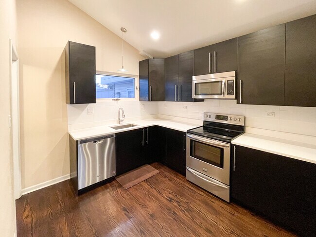 Photo - 7449 Wilson Ter