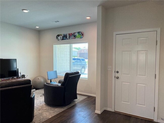 Photo - 2960 W McLaren Dr