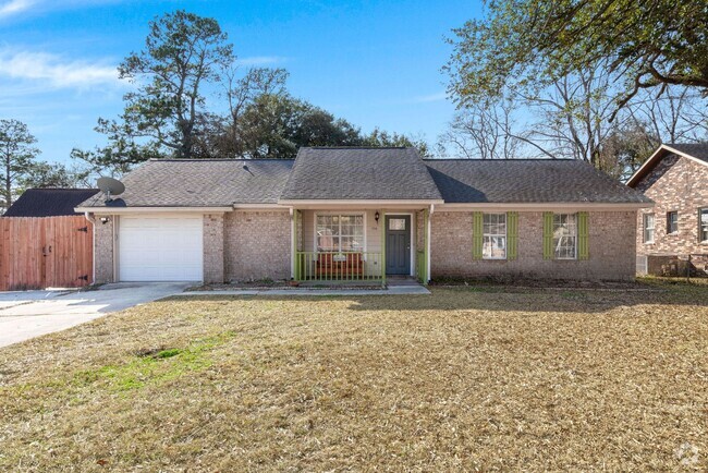 Building Photo - Charming and Fully Renovated Brick Ranch Rental