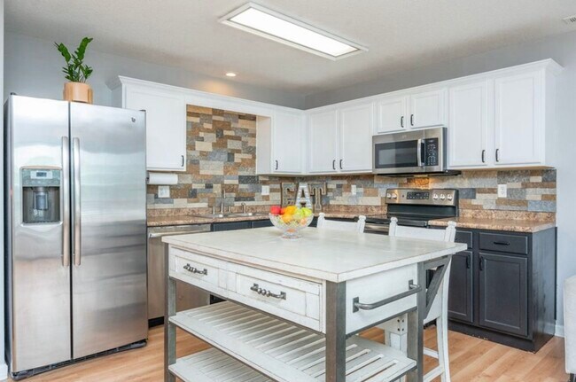 Photo - Series 352 Of Urban Nest Properties, LLC