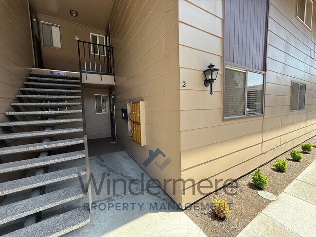 Photo - 532 E Alder St