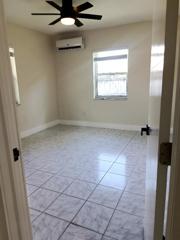 Photo - 2489 SW 27th St Unidad 1