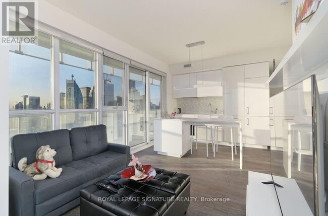 Photo - 15 Lower Jarvis St Unit 3405