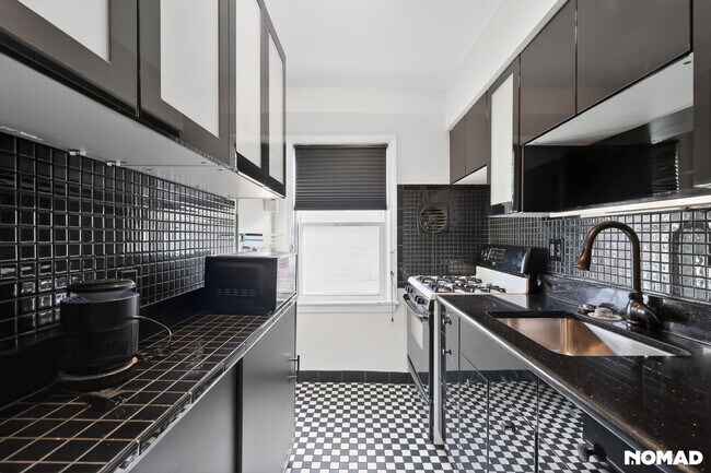 Photo - 2713 Fort Baker Dr SE