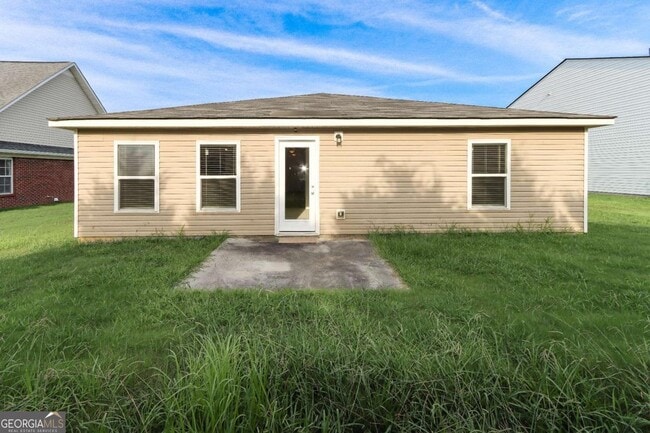 Building Photo - 31 Southfork Dr