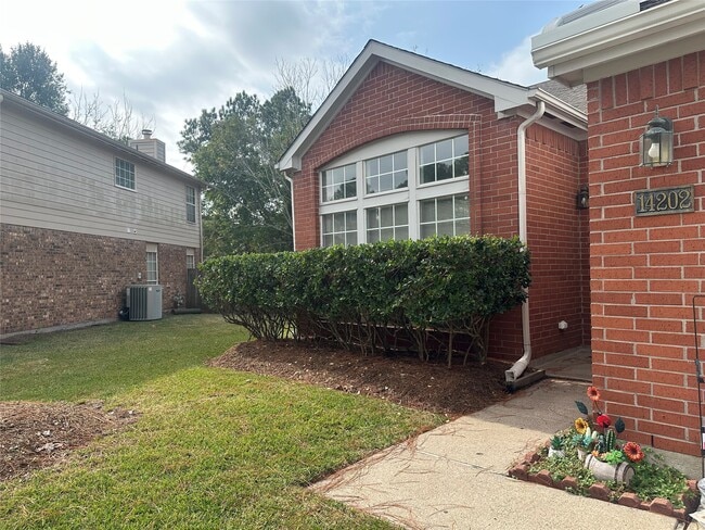 Photo - 14202 Misty Knoll Ct