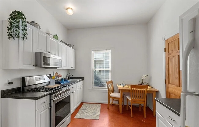 Photo - 32 Richardson St