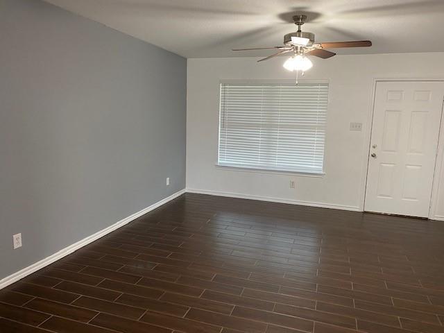 Photo - 203 W Willow St