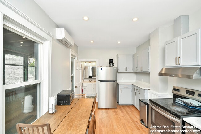Photo - 182 Princeton St