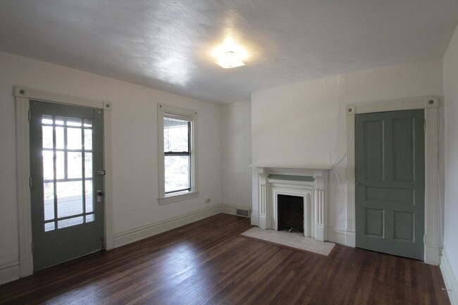 Photo - 435 Franklin Ave Unit 2