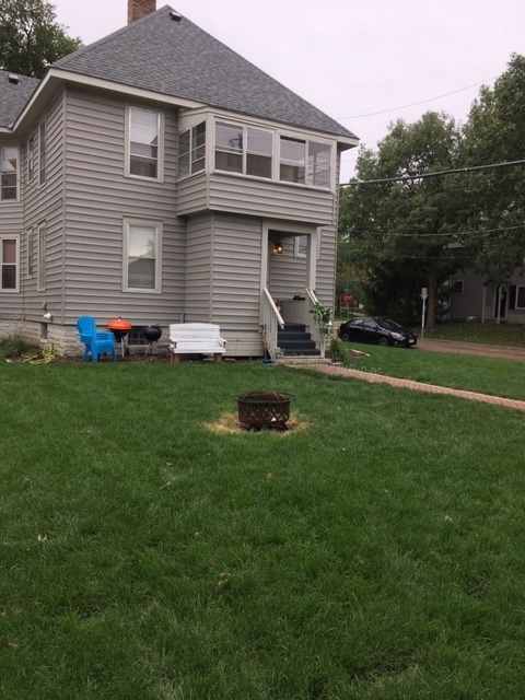 Photo - 245 Winifred St W