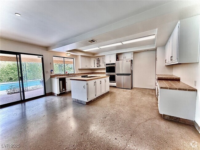 Building Photo - 3115 Duneville St Rental