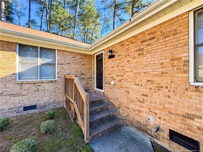 499 Coronation Dr