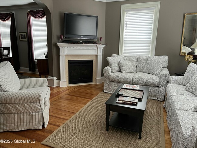 Photo - 57 George St